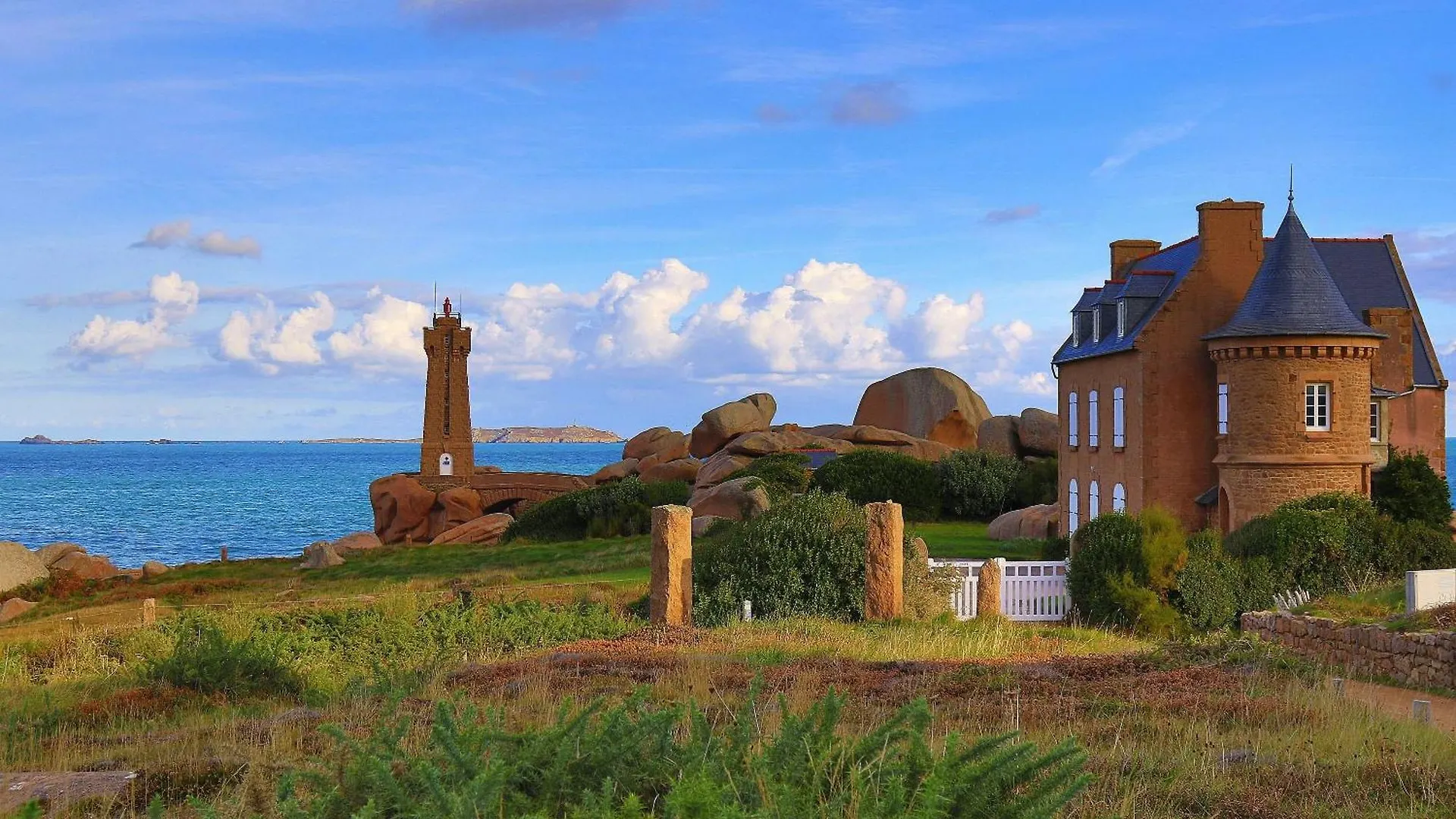 Appartement Avec Terrasse A 100M Plage St-Guirec A Ploumanac'H - Ref 896 Perros-Guirec